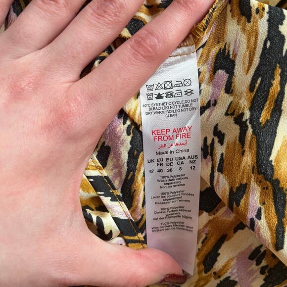 NWT! Boohoo Brown / Pink / Black Animal Print Blouse Size 8 - Picture 5 of 16